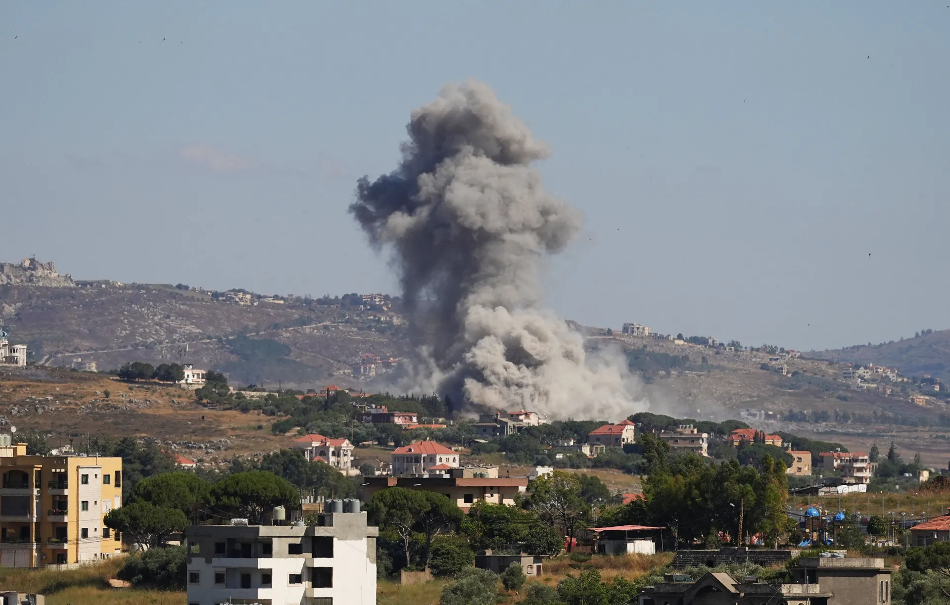 Reuters: Izrael i Hezbollah postigli dogovor o prekidu vatre